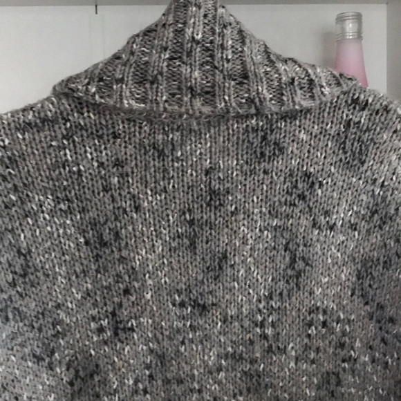 KENSIE Gray Turtleneck w/Side Split Design Sweater - Picture 9 of 9